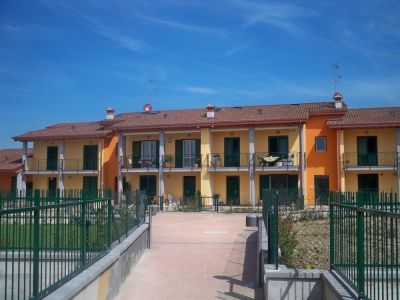 Peschiera del Garda- A pochi minuti dal centro e dal lago, in splendido contesto residenziale con pi