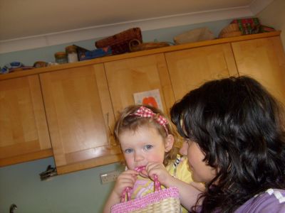 BABY-SITTER ESPERTA /NEONATI /AIUTO DOMESTICO