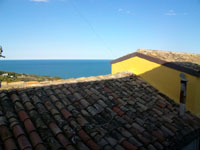 APPARTAMENTO VISTA MARE AL CENTRO STORICO ALLO STATO GREZZO