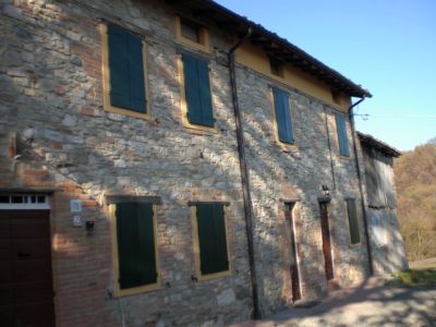 Porzione di rustico con barchessa  in affitto