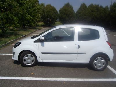 twingo 2011 full optional euro 9500