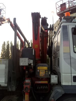 GRU FASSI F 95A.23 con radiocomando