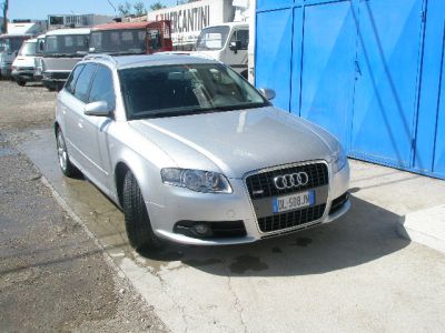 AUDI A4 SLINE