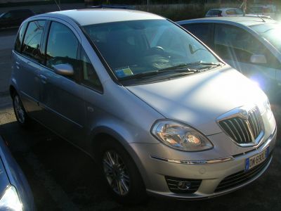 lancia musa 1.3 mjt 90 cv oro nuovo modello