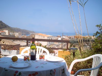 Piccolo attico superterrazzato a 300mt dal lungomare