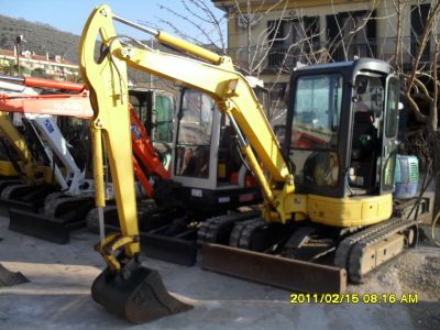 komatsu pc35mr2
