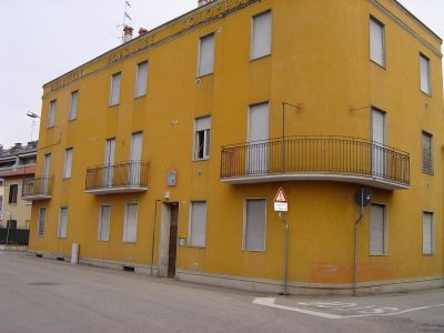 bilocale ammobiliato LIBERO AL 30 Giugno 2012