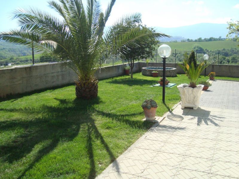 Casa Singola - Commerciale