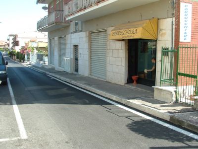 PAVONA LOCALE COMMERCIALE C1