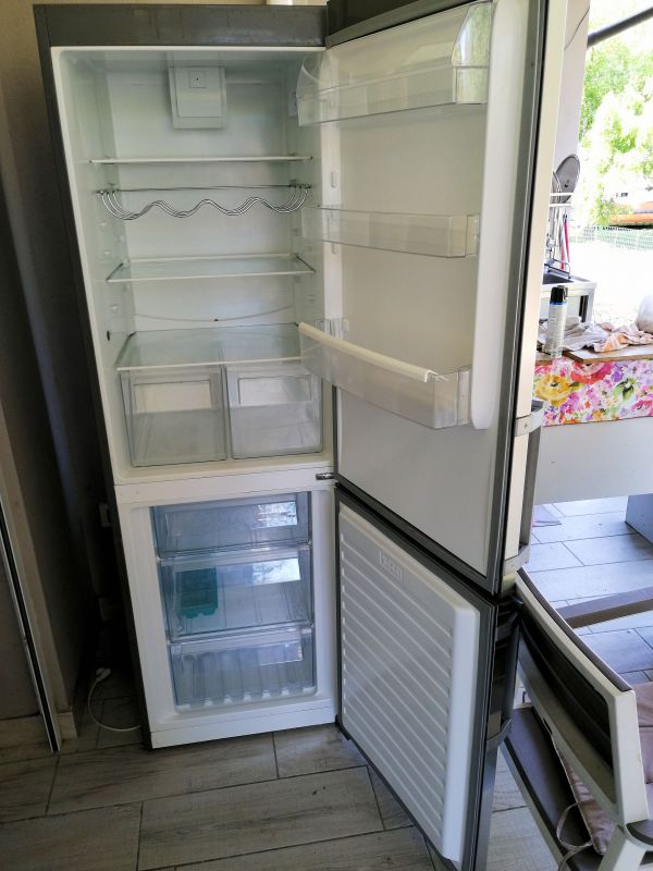 Friorifero-congelatore 318 litri 2 porte acciaio