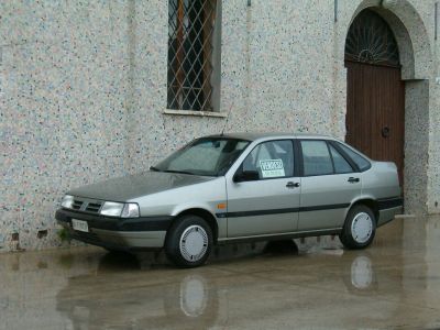 VENDESI SPLENDIDA AUTOVETTURA